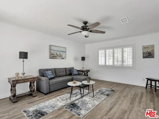 Building Photo - 28040 Ermine Pl