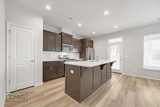 Building Photo - 3/2.5/2 Home in Historic Neighborhood | MO...