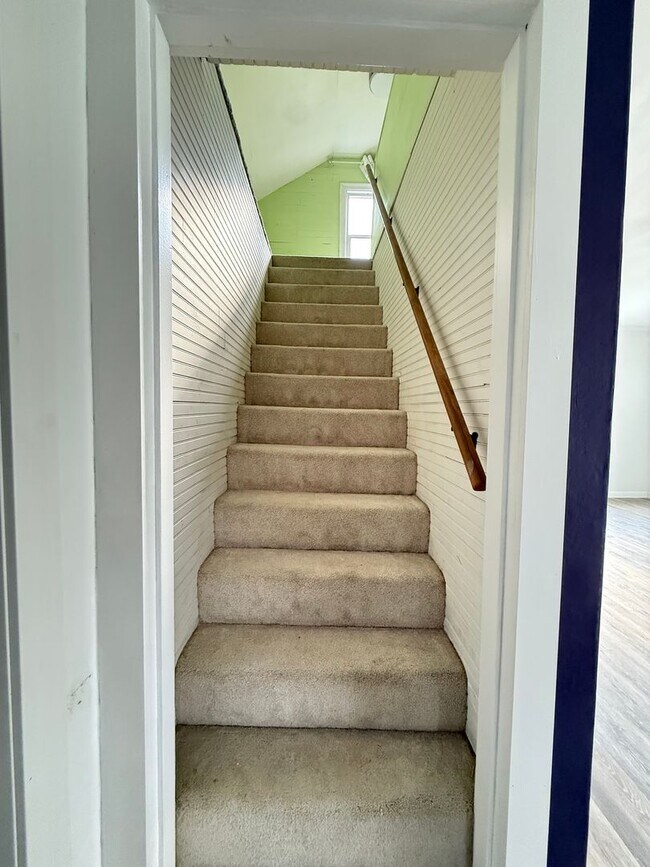 Building Photo - Well-Maintained 3-Bedroom Home in Prime Everett Location