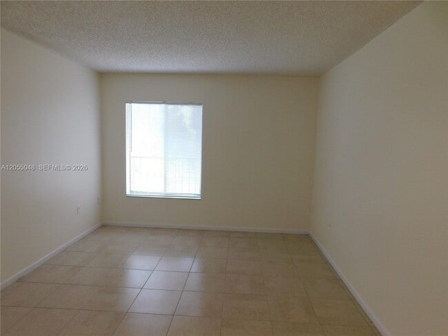 Building Photo - 8065 SW 107th Ave