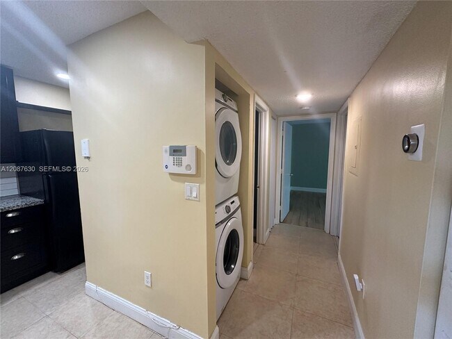 Building Photo - 1718 NW 56th Ave