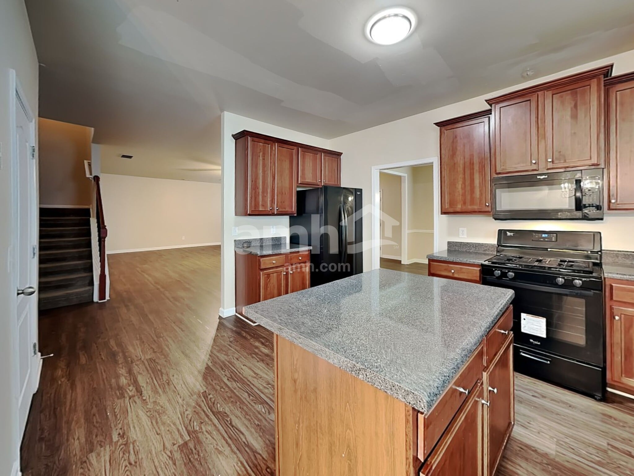 Building Photo - 148 Crescent Woode Dr