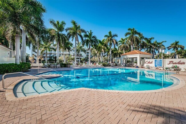 Building Photo - 6105 Bahia Del Mar Cir