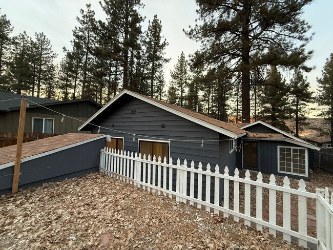 Building Photo - Big Bear Home with Jacuzzi