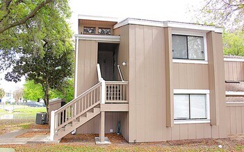 Building Photo - Lovely home in  Windhover Condos