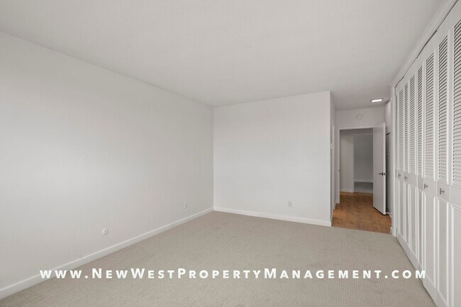 Building Photo - Renovated Banker's Hill 2 Bedroom at Laure...