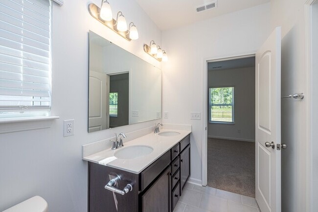 Building Photo - 4BD/2.5 House in the Stonebridge Fairways Community - AVAILABLE MAY 2026