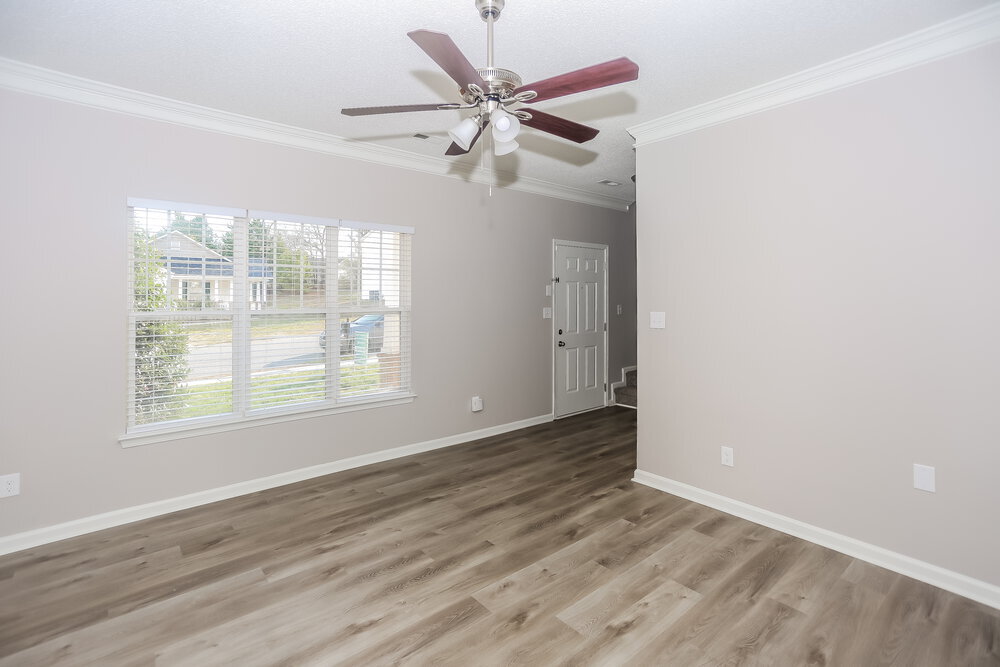 Building Photo - 873 Raindrops Rd