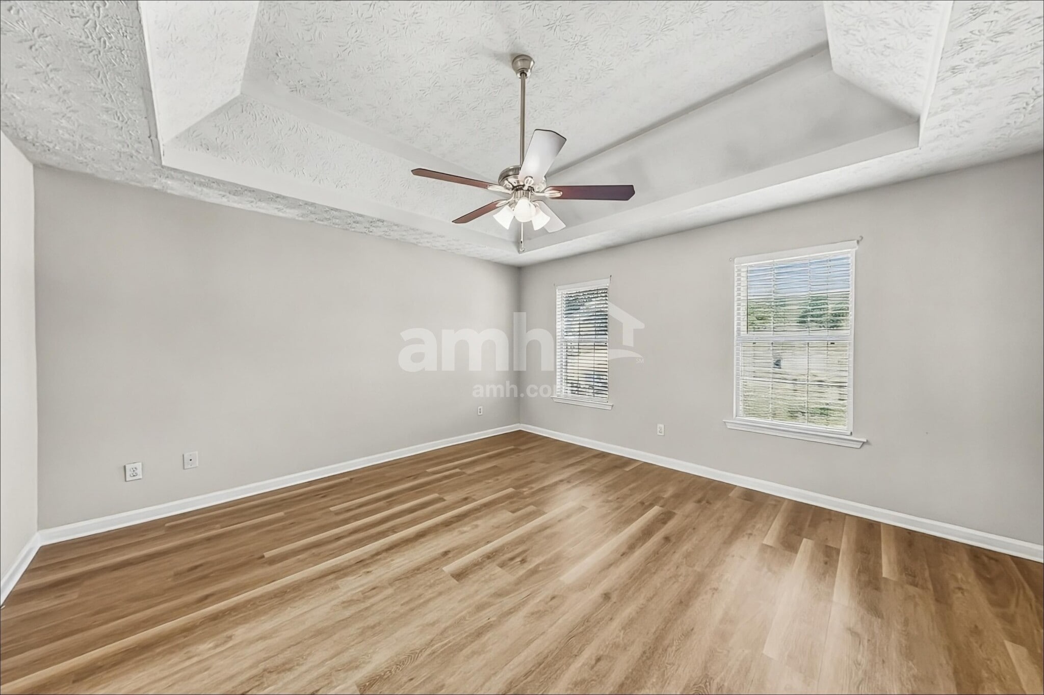 Building Photo - 170 Labrea Blvd