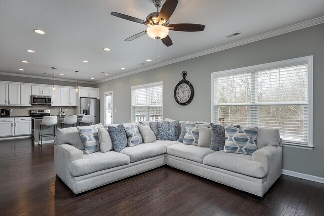 Building Photo - 1741 Timber Creek Rd NE