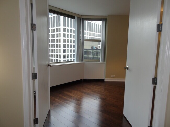 Building Photo - 535 N Michigan Ave