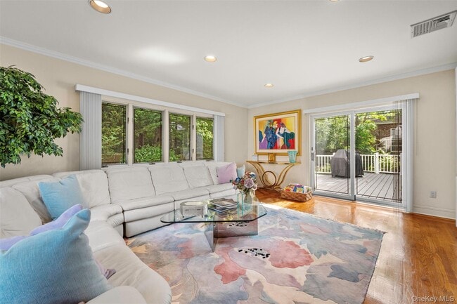 Building Photo - 23 Parkside Dr