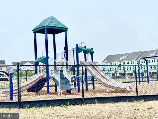 Building Photo - 42530 Invergordon Ter