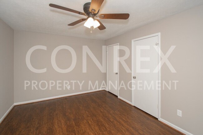 Building Photo - 704 Danton Ln