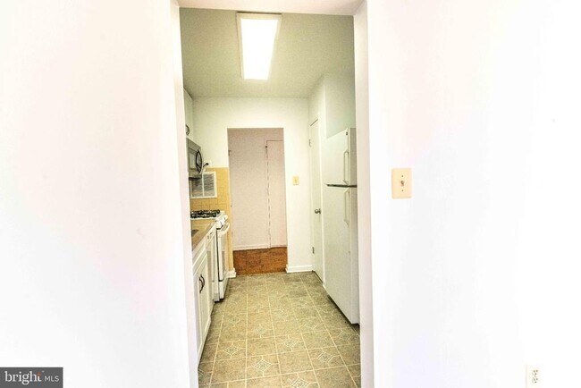 Building Photo - 4343 Cherry Hill Rd