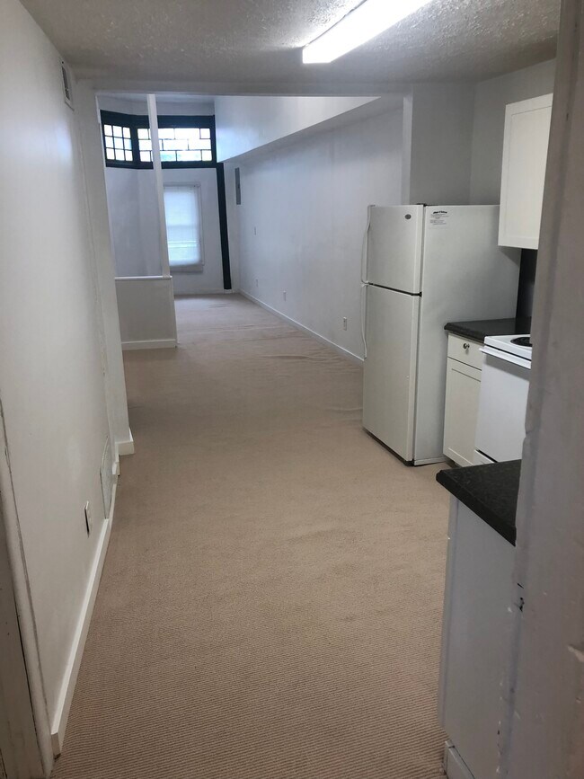 Building Photo - 310 S Jefferson St