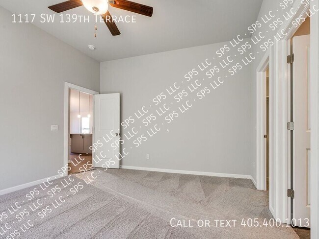 Building Photo - 1117 SW 139th Ter