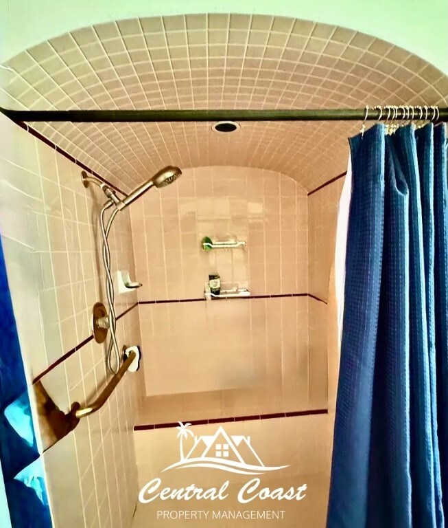 Building Photo - 0 E Hermosa St