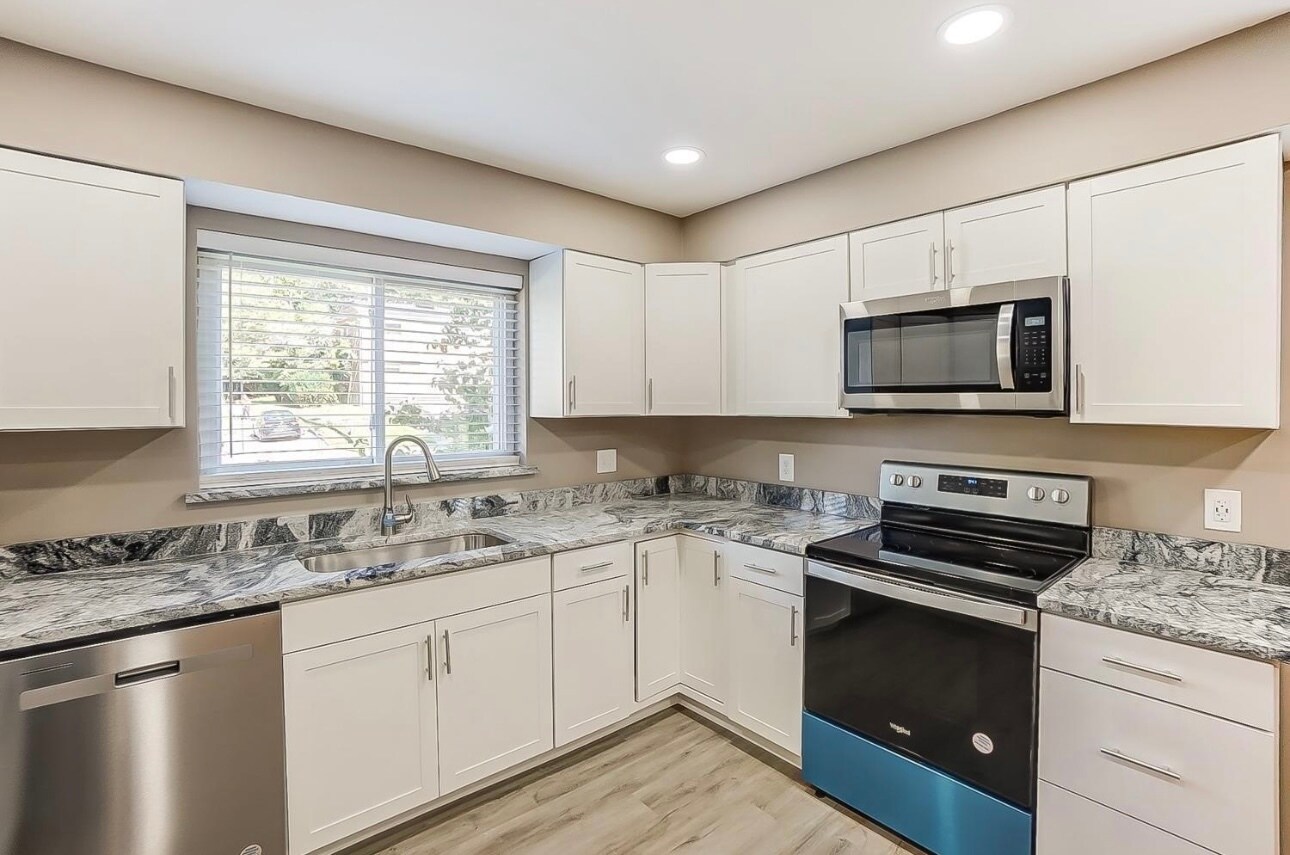 Building Photo - 4936 Kelsch Ln