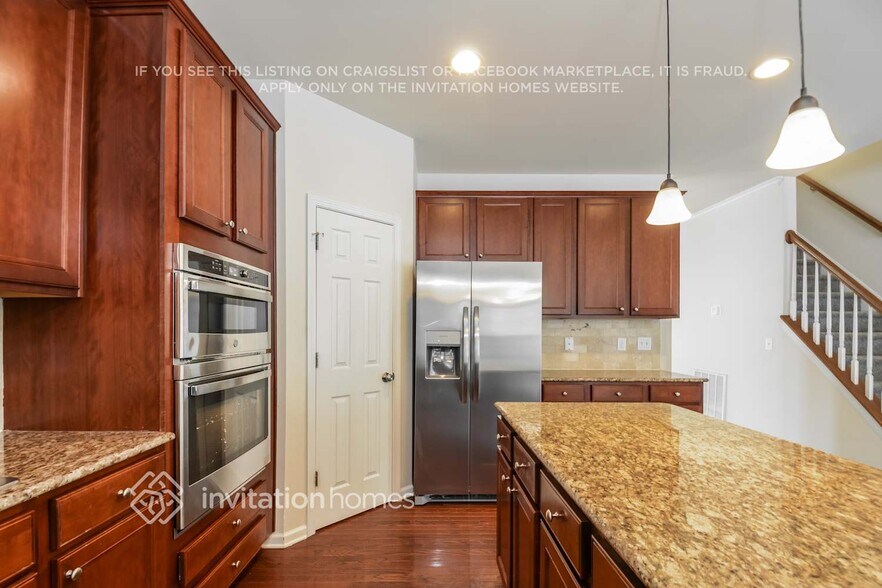 Building Photo - 3006 Fern Cottage Ln