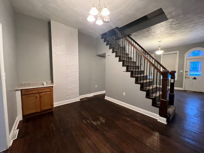 Building Photo - A Gorgeous, Completely Remodeled, Historic...