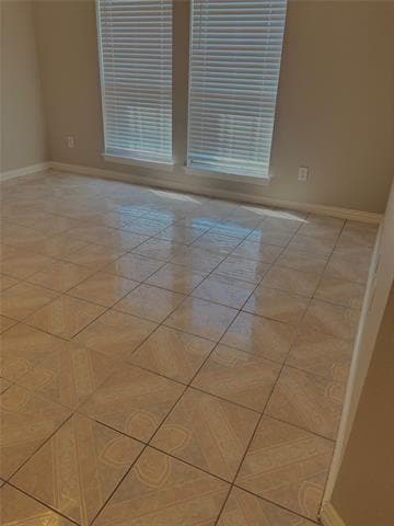 Building Photo - 3136 Delaford Dr