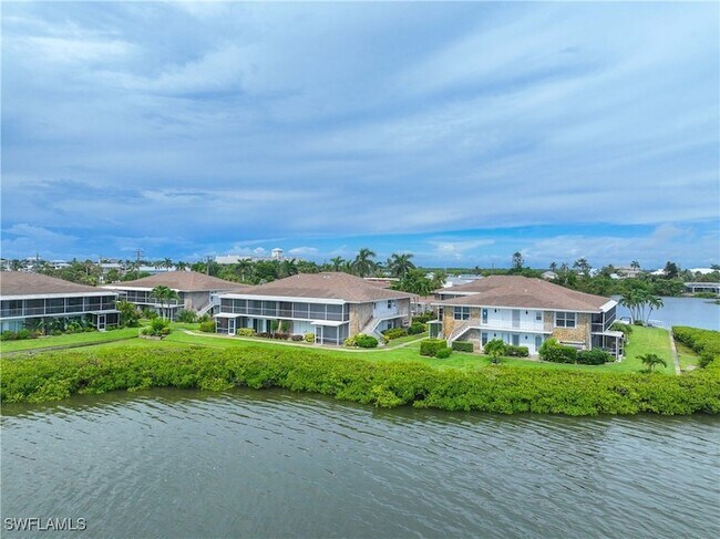 Building Photo - 330 Kon Tiki Dr