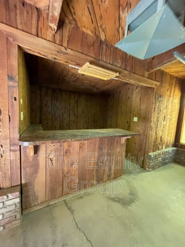 Building Photo - 14725 Hanford Armona Rd