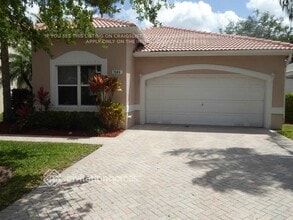Building Photo - 7586 NW 60th Ln