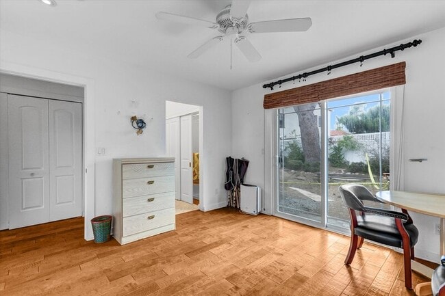 Building Photo - 3335 Riviera Dr