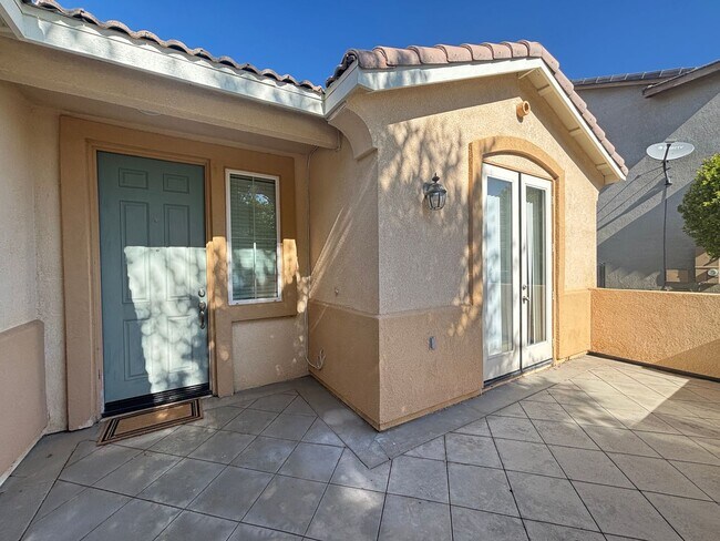Building Photo - (APPLICATION PENDING) Upgraded West Lancaster Home