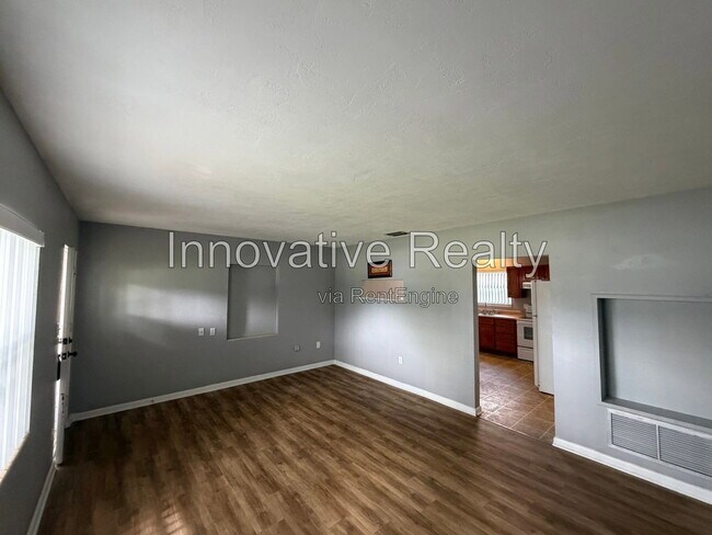 Building Photo - 145 S Sheridan Ave