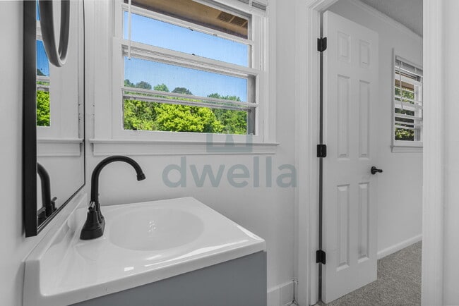 Building Photo - 3-Bedroom (1.5 Baths) Fully Renovated Rental Home in a PRIME Location! Only 6 minutes to Downtown...