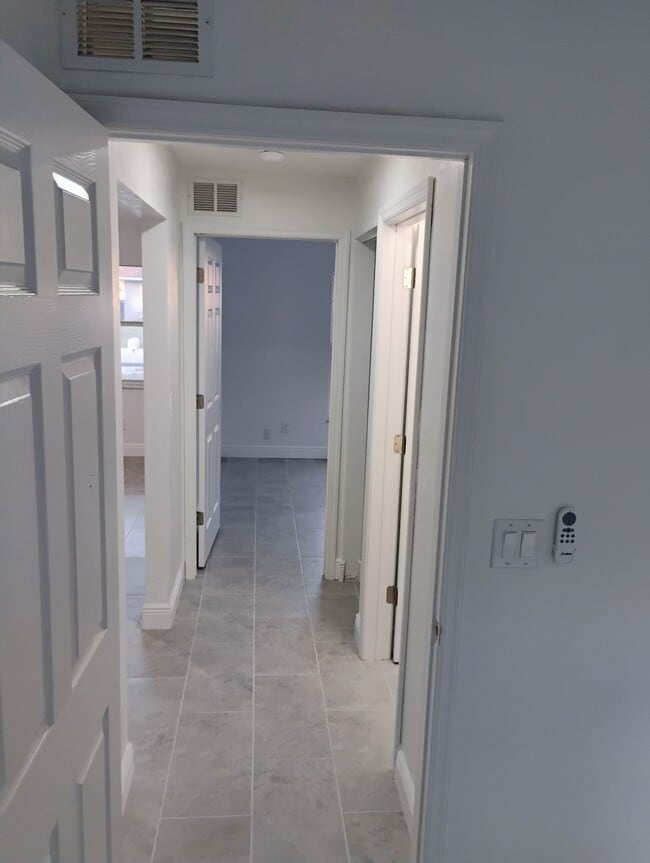 Building Photo - 512 Fulton St