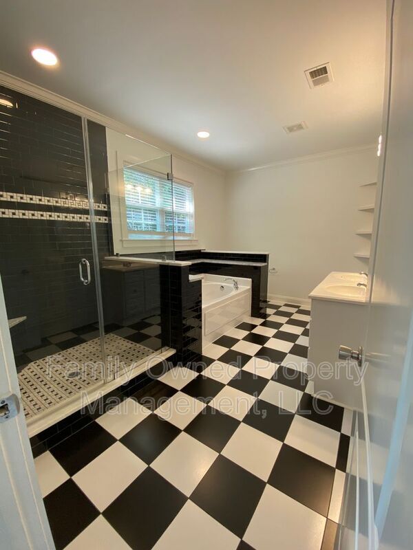 Building Photo - 202 Ibis Dr