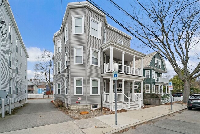 Building Photo - 22 Madison Ave