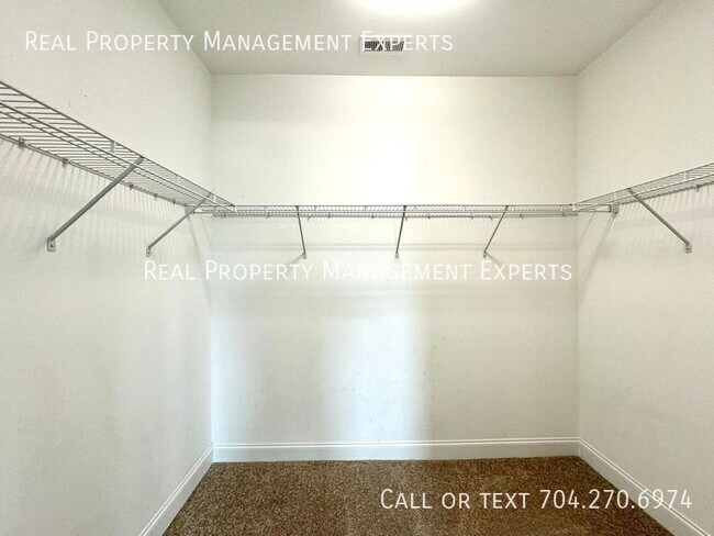 Building Photo - 112 Cramerton Mills Pkwy