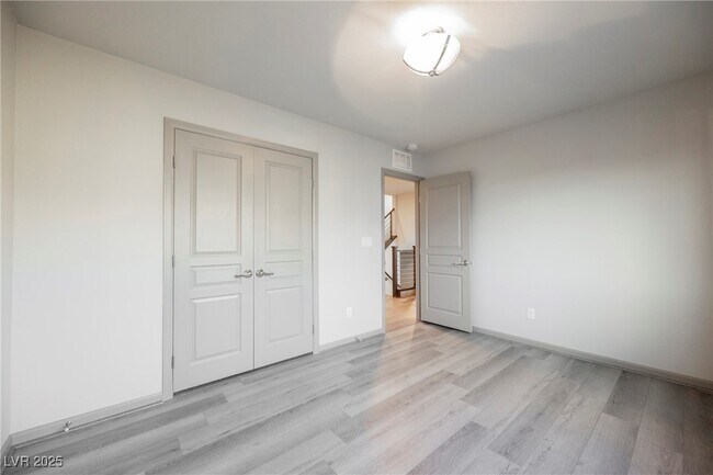 Building Photo - 8081 Misty Canyon Ave