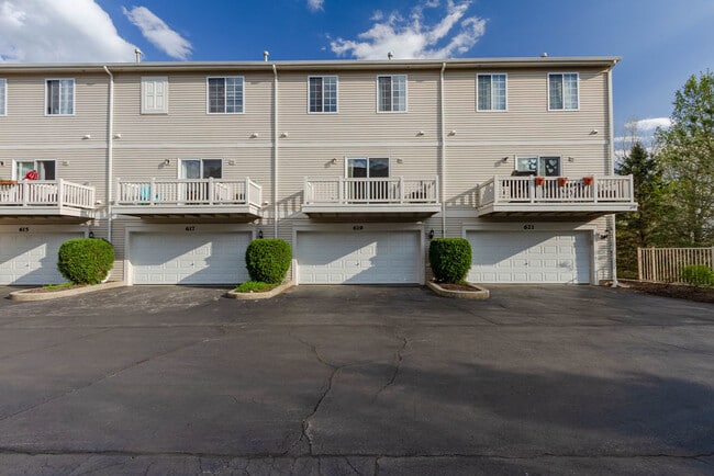 Building Photo - 619 Cary Woods Cir