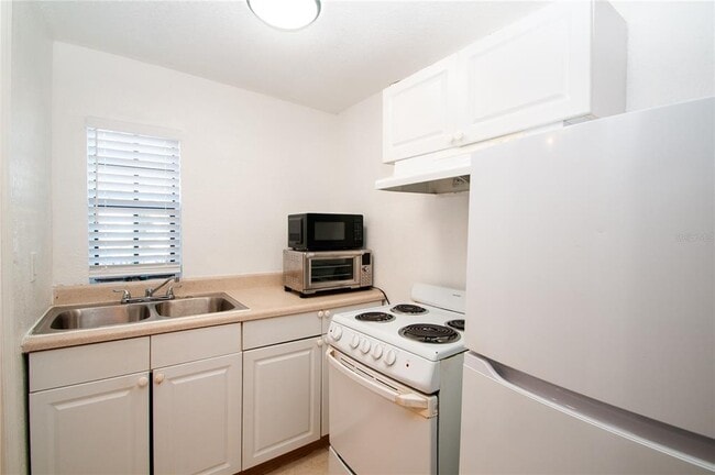 Building Photo - 7925 52nd Way N