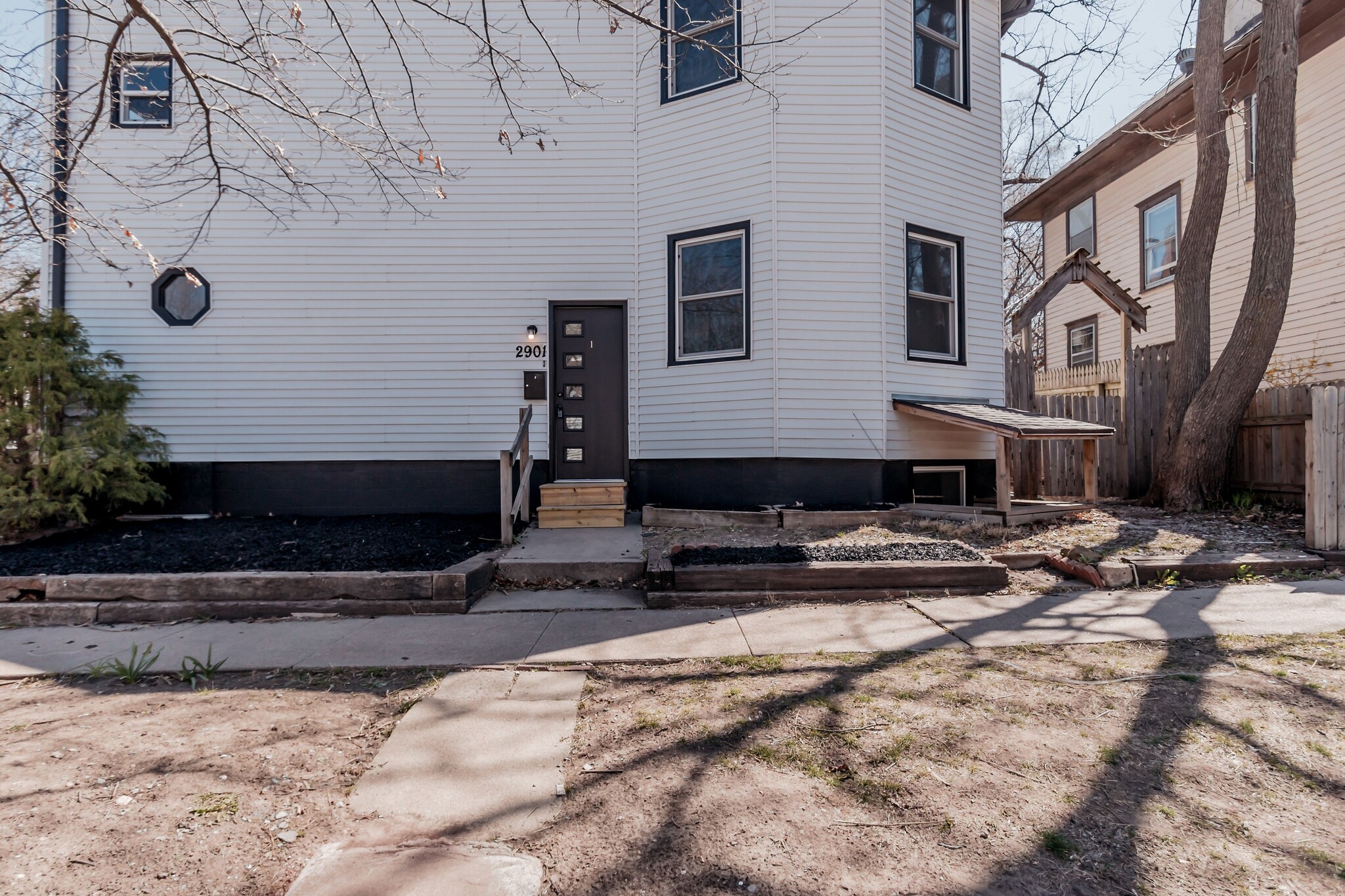 Building Photo - 2901 R St