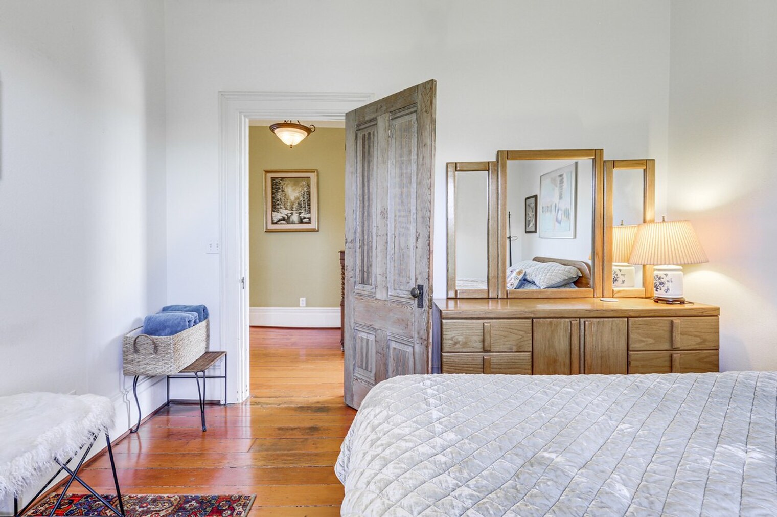 Building Photo - 3177 Vichy Ave