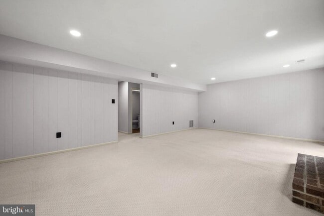 Building Photo - 6056 Morgan Ct