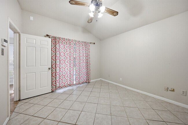 Building Photo - 7518 Alcomita Dr