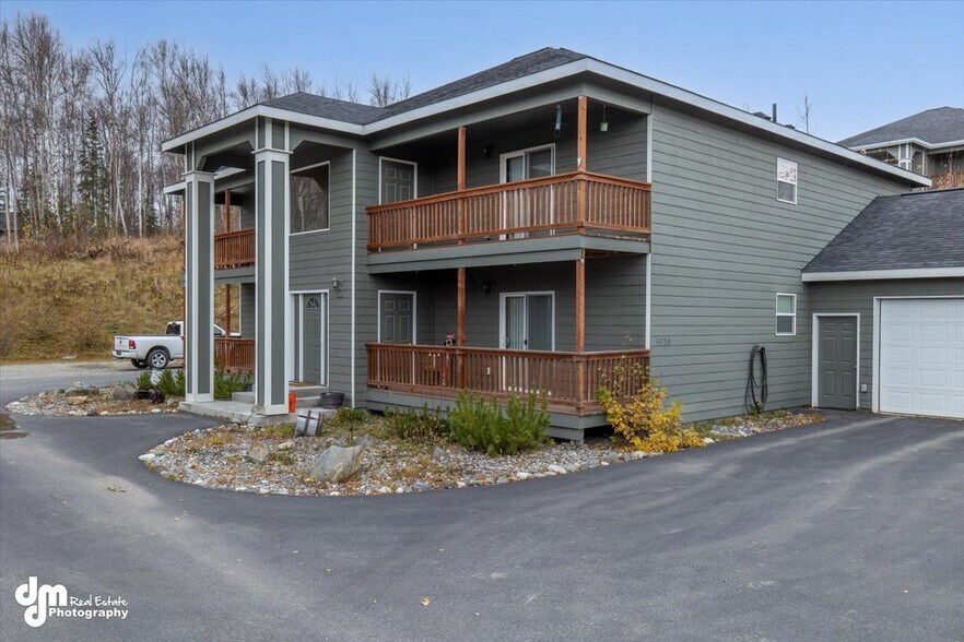 Building Photo - 5020 S Mainsail Ave