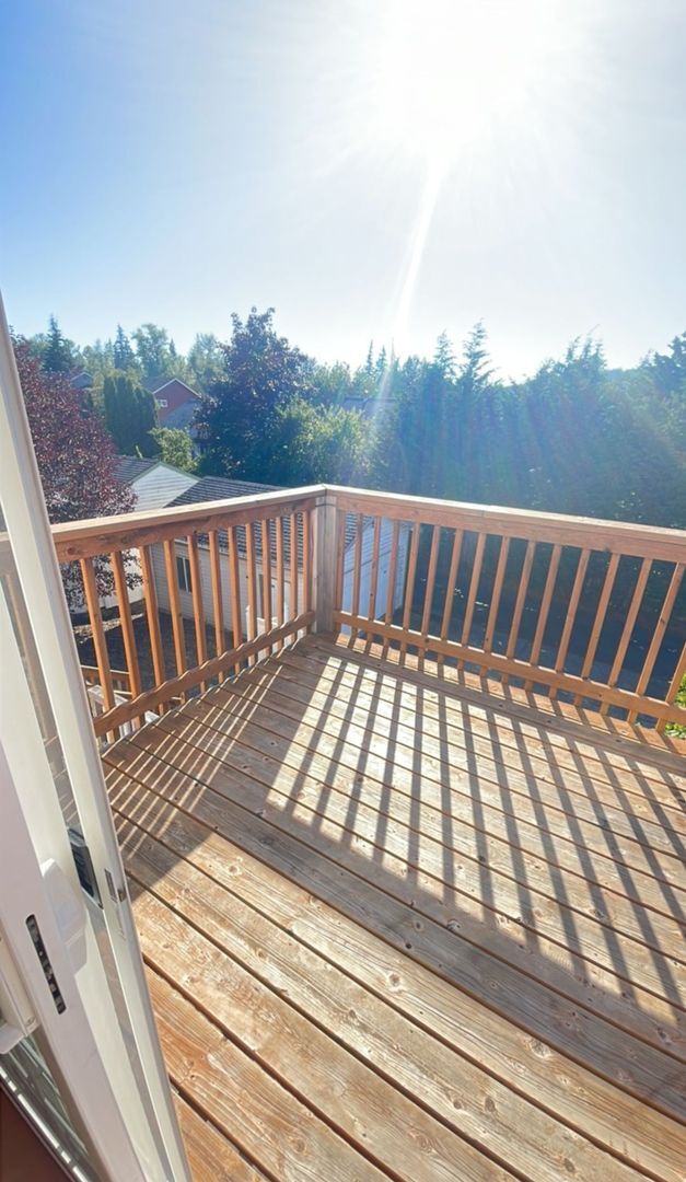 Building Photo - PRELEASING: 4 bdrm/1.5 bath house near WWU Park-N-Ride