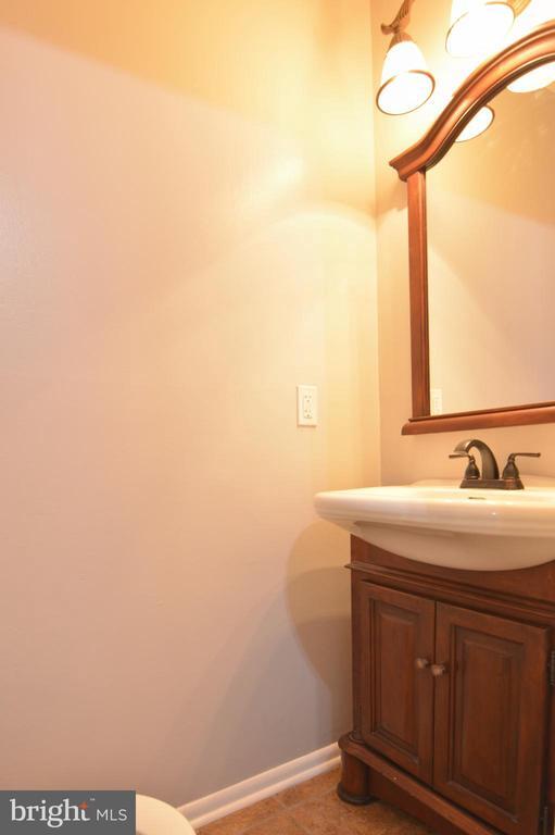 Building Photo - 13326 Waterside Cir