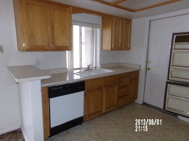 Building Photo - 3410 Tomahawk Dr