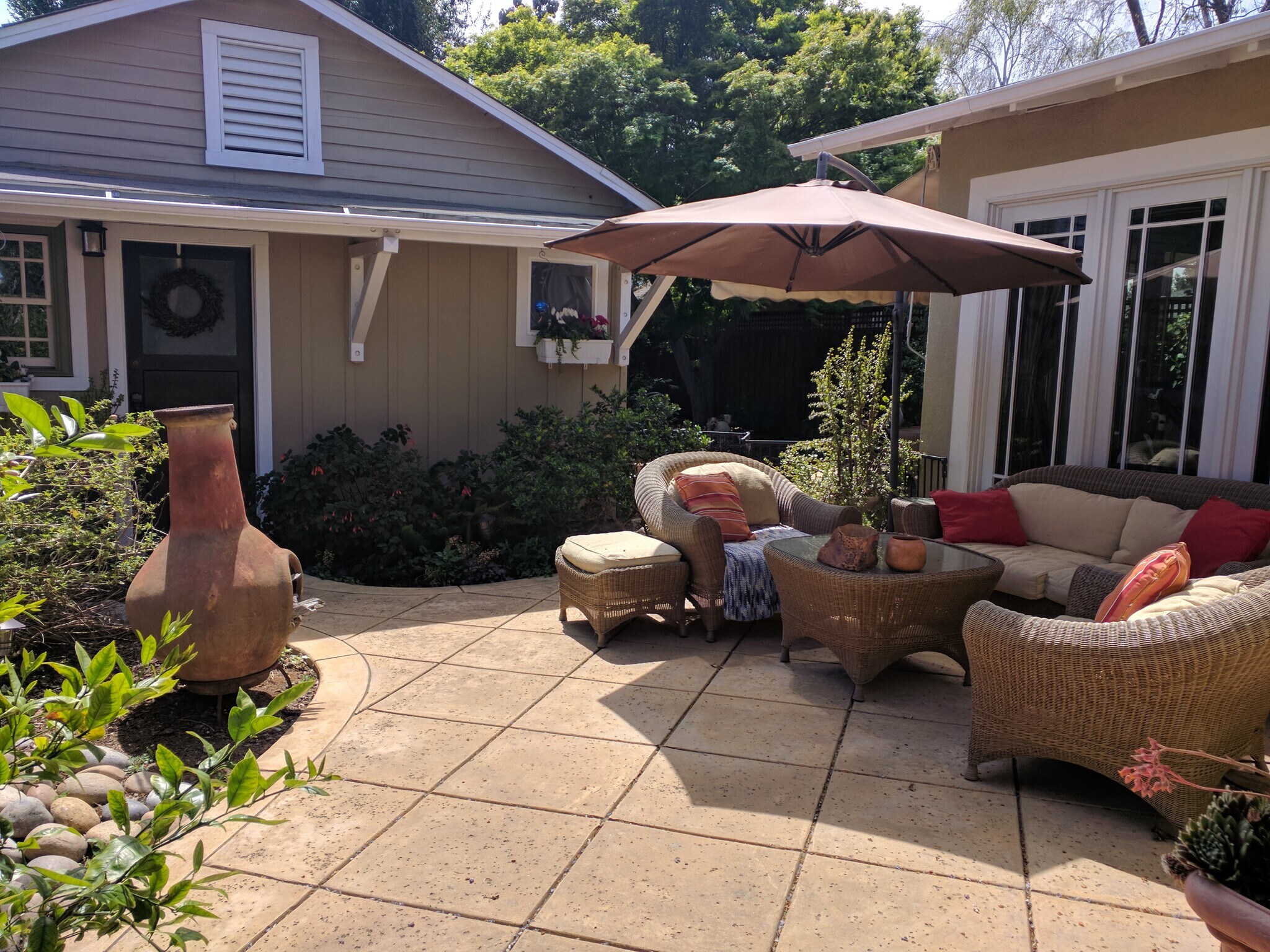 Back patio - 470 Atlanta Ave (Front house)
