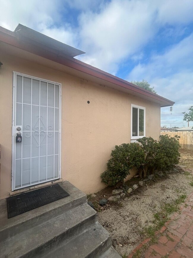 Building Photo - 522 Jefferson Ave